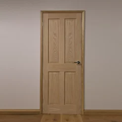 4 Panel Unglazed Oak Veneer Internal Door, (H)1981mm (W)838mm (T)44mm -WoodDepot Shop 4 panel unglazed oak veneer internal door h 1981mm w 838mm t 44mm03846605 01i