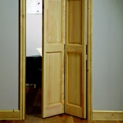 6 Panel Unglazed Knotty Pine Internal Bi-fold Door Set, (H)1945mm (W)675mm -WoodDepot Shop 6 panel unglazed knotty pine internal bi fold door set h 1945mm w 675mm3663602691631 02i bq
