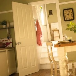 B&Q 4 Panel White Woodgrain Effect Internal Door, (H)2040mm (W)726mm (T)40mm -WoodDepot Shop b q 4 panel white woodgrain effect internal door h 2040mm w 726mm t 40mm03856697 04bq