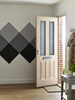 Geom 4 Panel Diamond Bevel Glazed White Oak Veneer External Front Door, (H)1981mm (W)762mm -WoodDepot Shop geom 4 panel diamond bevel glazed white oak veneer external front door h 1981mm w 762mm5397007194715 06bq