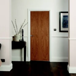 Geom Flush Oak Veneer Internal Door, (H)1981mm (W)762mm (T)44mm -WoodDepot Shop geom flush oak veneer internal door h 1981mm w 762mm t 44mm3663602060772 01i BQ