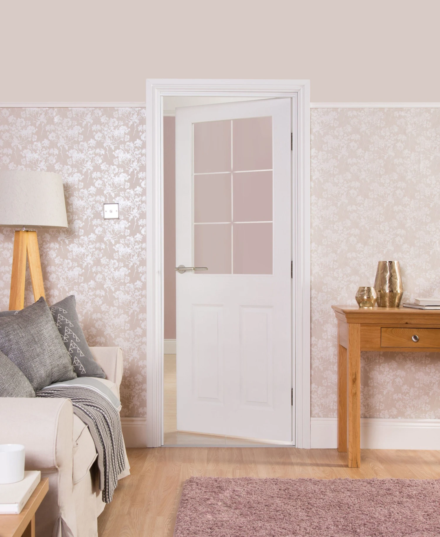 Geom Painted 2 Panel 6 Lite Glazed White Internal Door, (H)1981mm (W)762mm (T)35mm 4 Geom Painted 2 Panel 6 Lite Glazed White Internal Door, (H)1981mm (W)762mm (T)35mm - Image 2