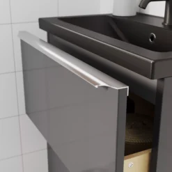 GoodHome Imandra Matt Chrome Effect Bathroom Edge Handle (L)600mm -WoodDepot Shop goodhome imandra matt chrome effect bathroom edge handle l 600mm5059340393780 01i