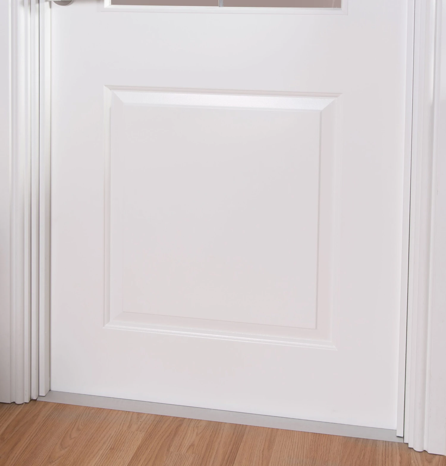 Jeld-Wen Painted 2 Panel 6 Lite Glazed White Internal Door, (H)1981mm (W)838mm (T)35mm 4 Jeld-Wen Painted 2 Panel 6 Lite Glazed White Internal Door, (H)1981mm (W)838mm (T)35mm - Image 2