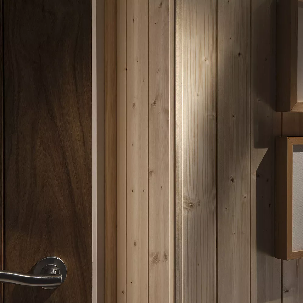 Pine Angled Edge Moulding (L)2.4m (W)34mm (T)34mm 4 Pine Angled Edge Moulding (L)2.4m (W)34mm (T)34mm - Image 2