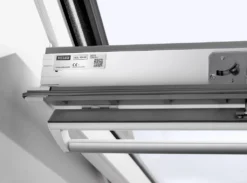 Velux White Aluminium Centre Pivot Roof Window, (H)1140mm (W)1180mm 11 Velux White Aluminium Centre Pivot Roof Window, (H)1140mm (W)1180mm -WoodDepot Shop velux white aluminium centre pivot roof window h 1140mm w 1180mm5702326548994 03bq