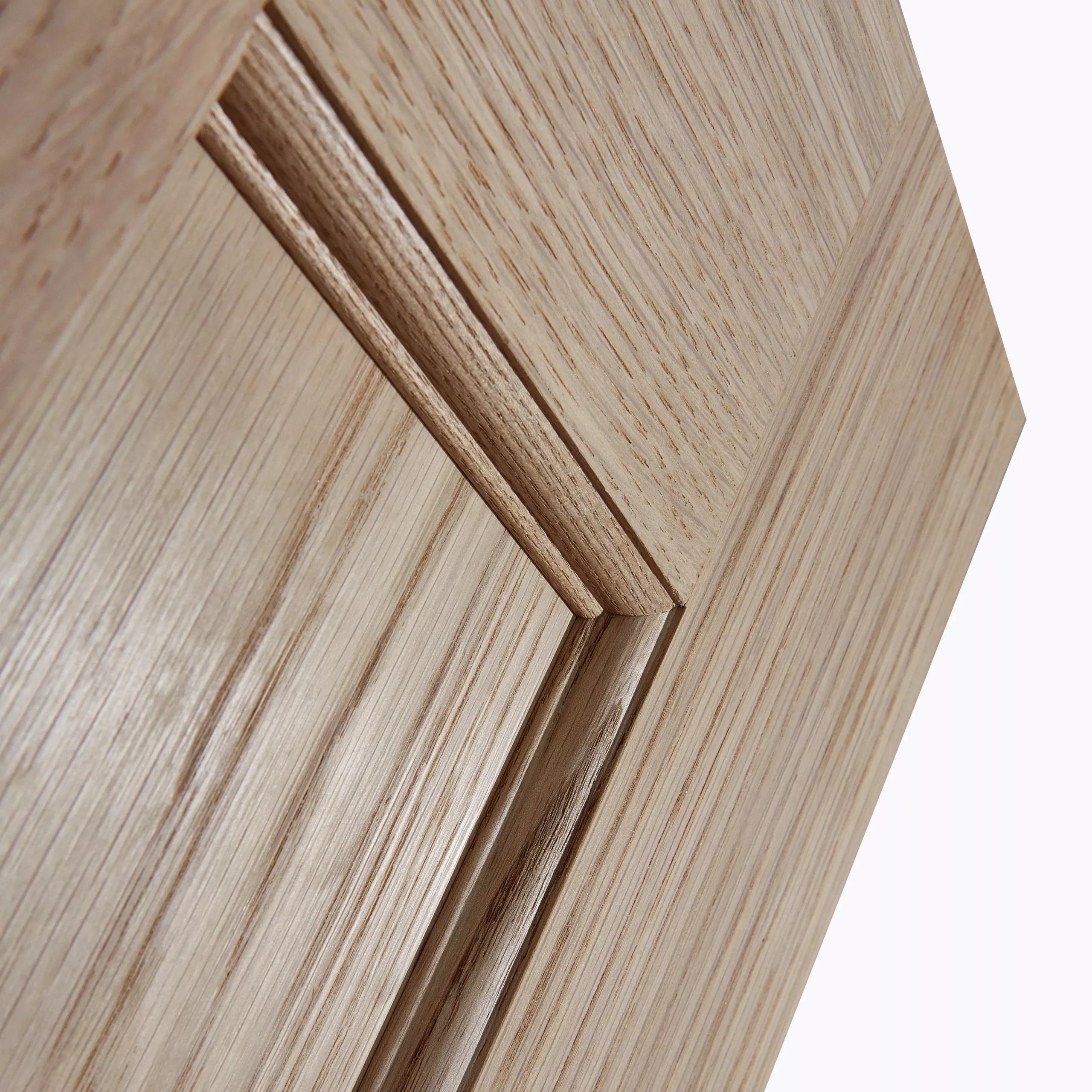 Vertical 3 Panel Unglazed Oak Veneer Internal Door, (H)1981mm (W)610mm (T)35mm 5 Vertical 3 Panel Unglazed Oak Veneer Internal Door, (H)1981mm (W)610mm (T)35mm - Image 3