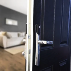 Yale Conexis L2 Polished Chrome-plated Smart Digital Door Lock -WoodDepot Shop yale conexis l2 polished chrome plated smart digital door lock5011802389366 03i bq